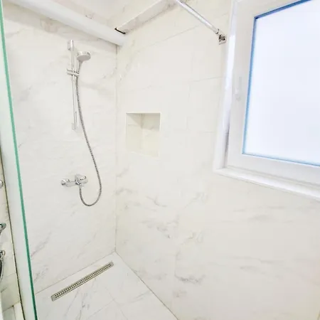 Апартаменты Ari