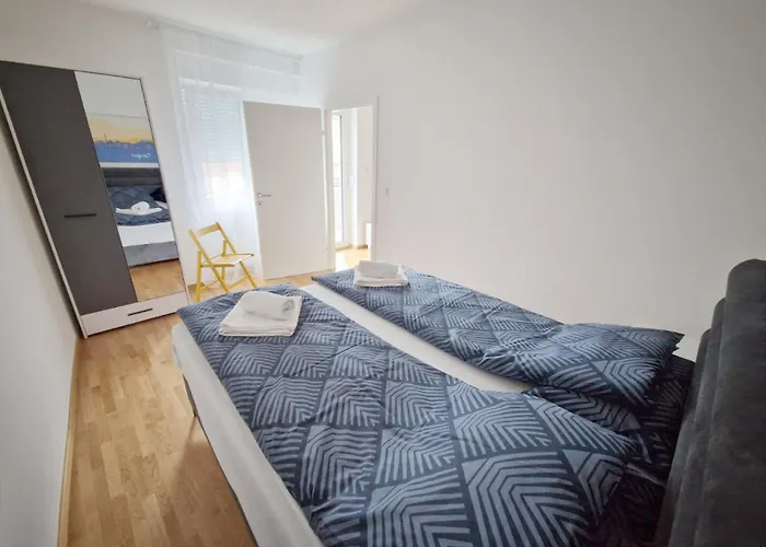 Ari Sarajevo- Next To Center Mall